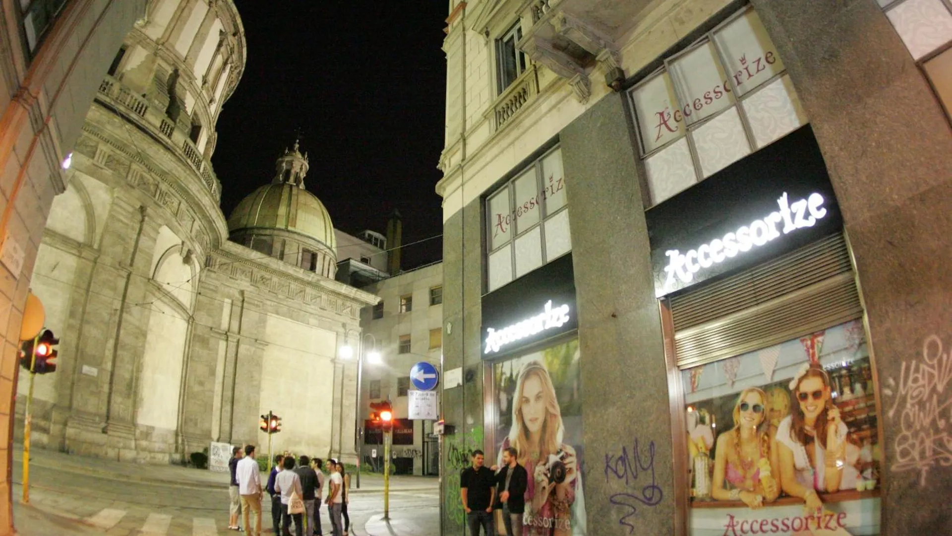 Dhomes - Apartments And Rooms Milan Italy